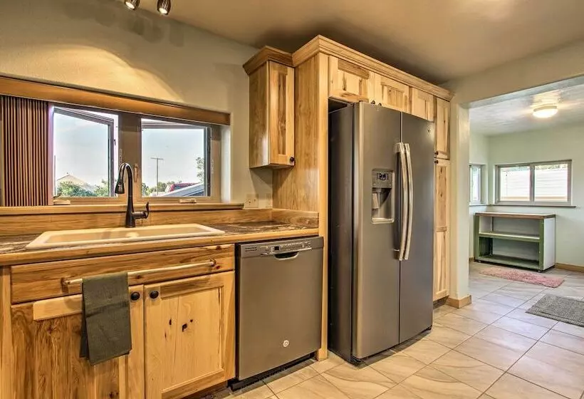 Pet Friendly Augusta Cabin   Walk To Main Street!