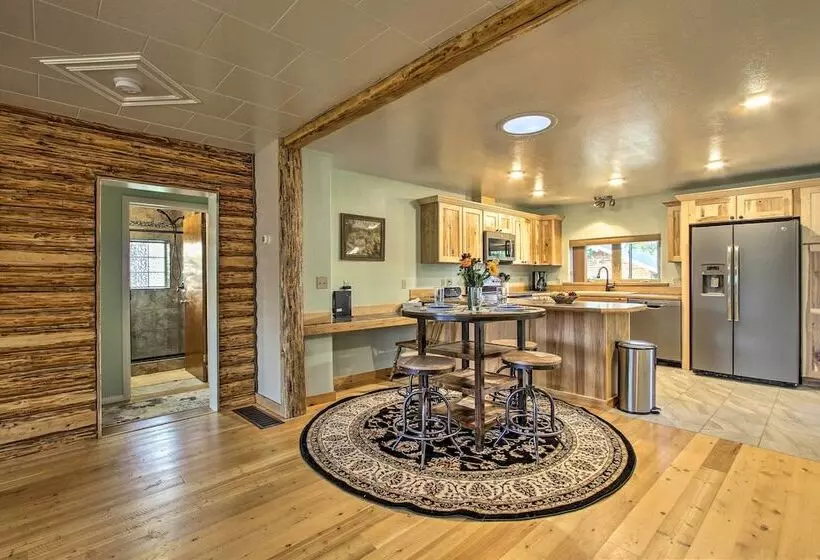 Pet Friendly Augusta Cabin   Walk To Main Street!