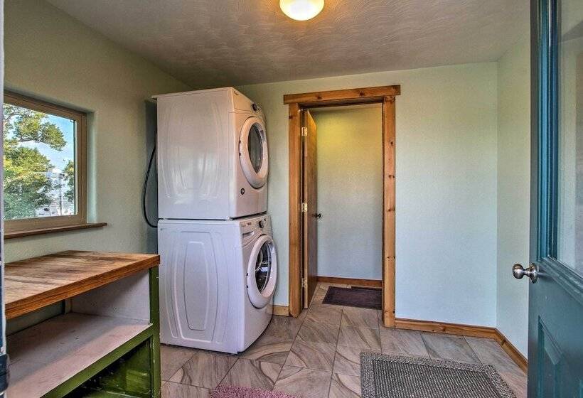 Pet Friendly Augusta Cabin   Walk To Main Street!