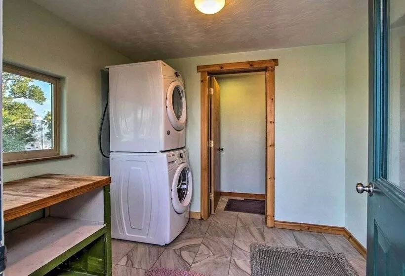 Pet Friendly Augusta Cabin   Walk To Main Street!