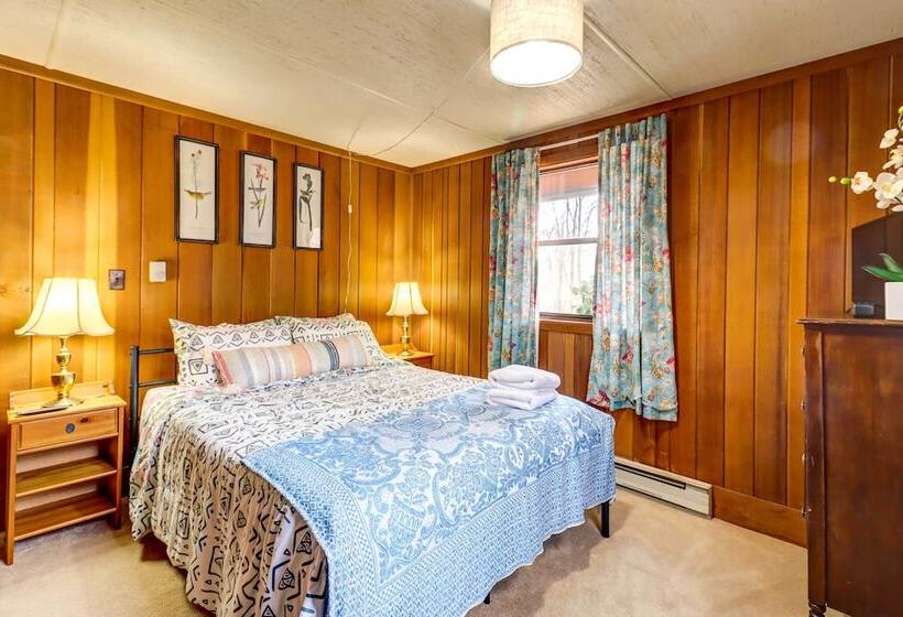 Pet Friendly Home W/ Deck At Big Bass Lake!