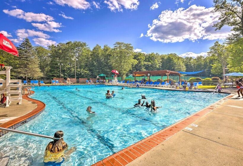 Pet Friendly Home W/ Deck At Big Bass Lake!