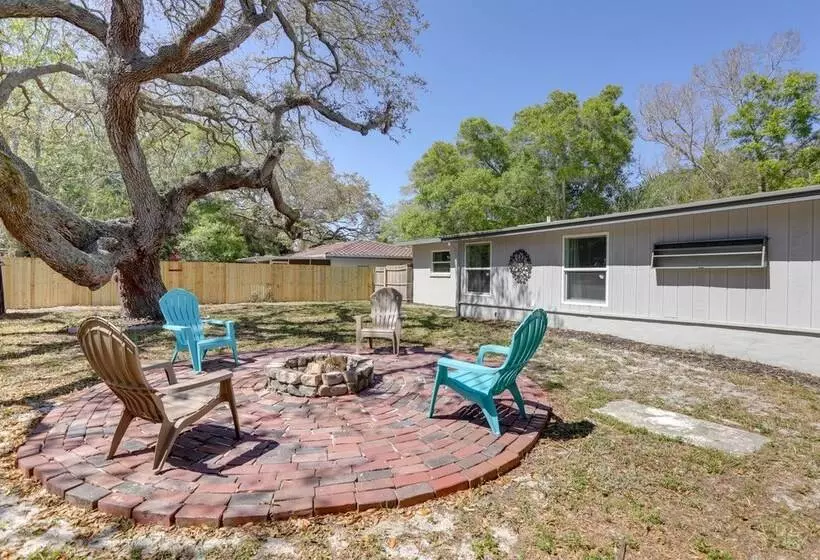 Pet Friendly Largo Escape W/ Fire Pit!
