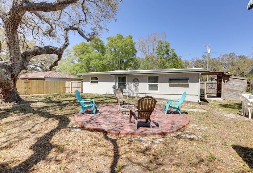 Pet Friendly Largo Escape W/ Fire Pit!