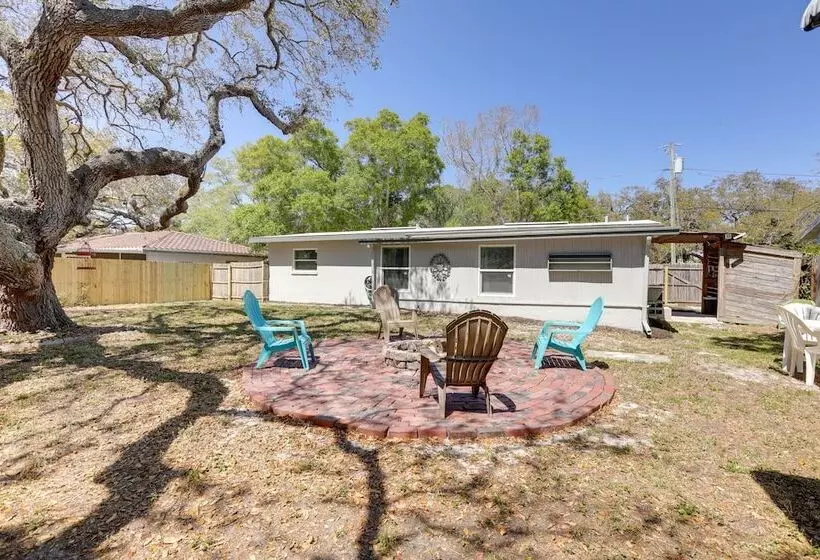 Pet Friendly Largo Escape W/ Fire Pit!