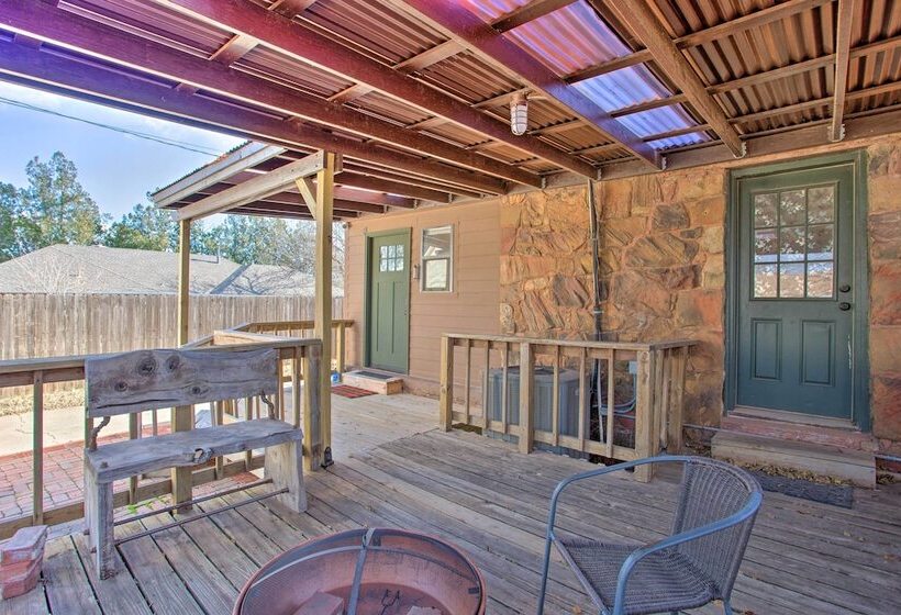 Pet Friendly Okc Home W/ Yard ~ 5 Mi To Dtwn!