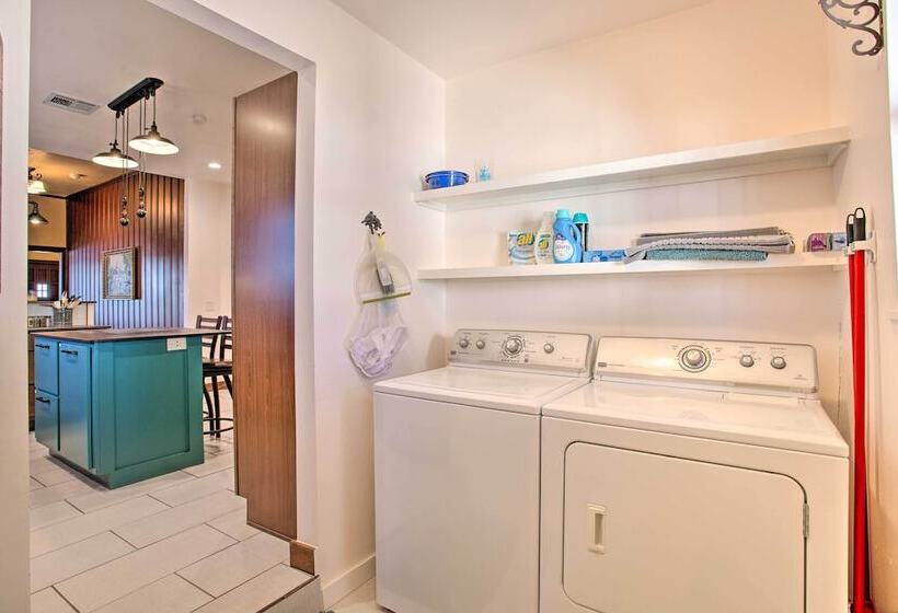 Pet Friendly Okc Home W/ Yard ~ 5 Mi To Dtwn!