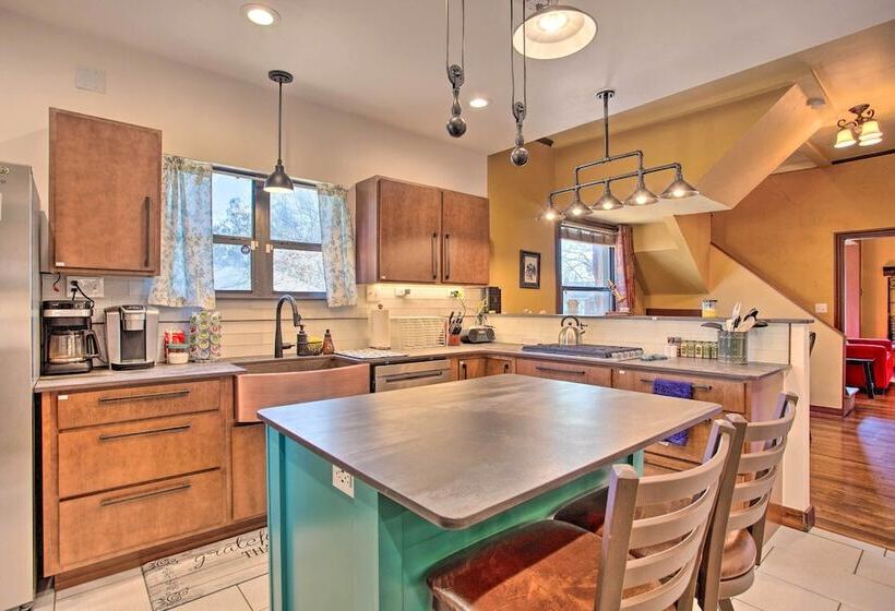 Pet Friendly Okc Home W/ Yard ~ 5 Mi To Dtwn!