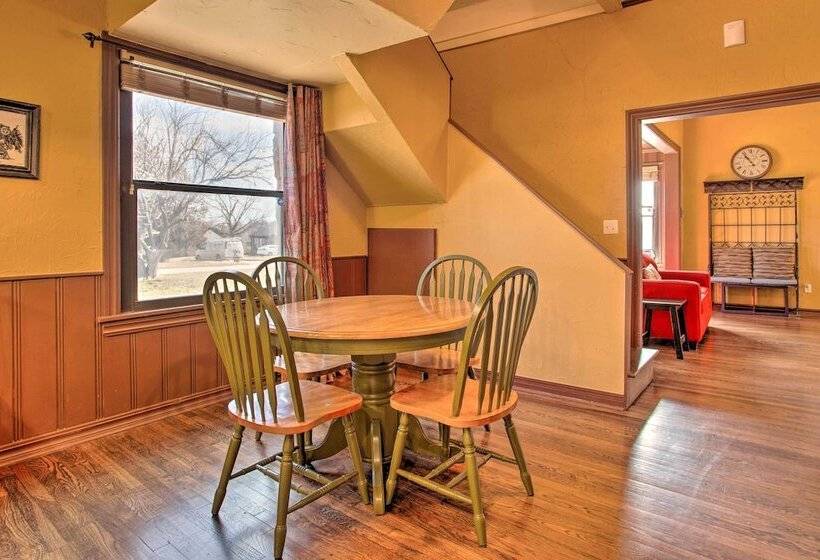 Pet Friendly Okc Home W/ Yard ~ 5 Mi To Dtwn!