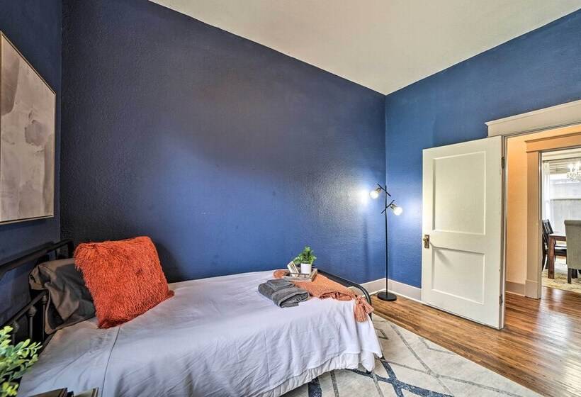 Pet Friendly Tulsa Home, 2 Mi To Downtown!