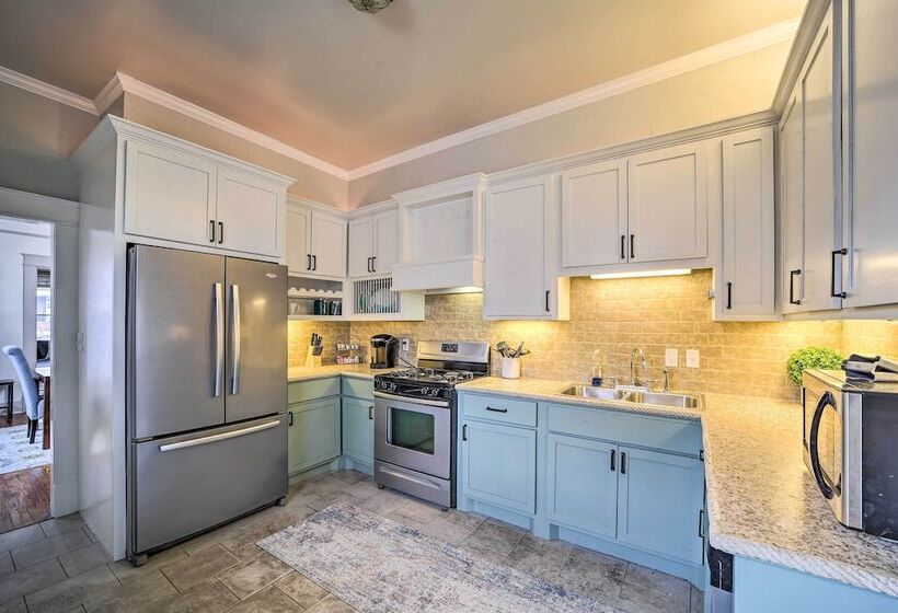 Pet Friendly Tulsa Home, 2 Mi To Downtown!