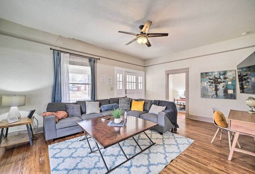 Pet Friendly Tulsa Home, 2 Mi To Downtown!