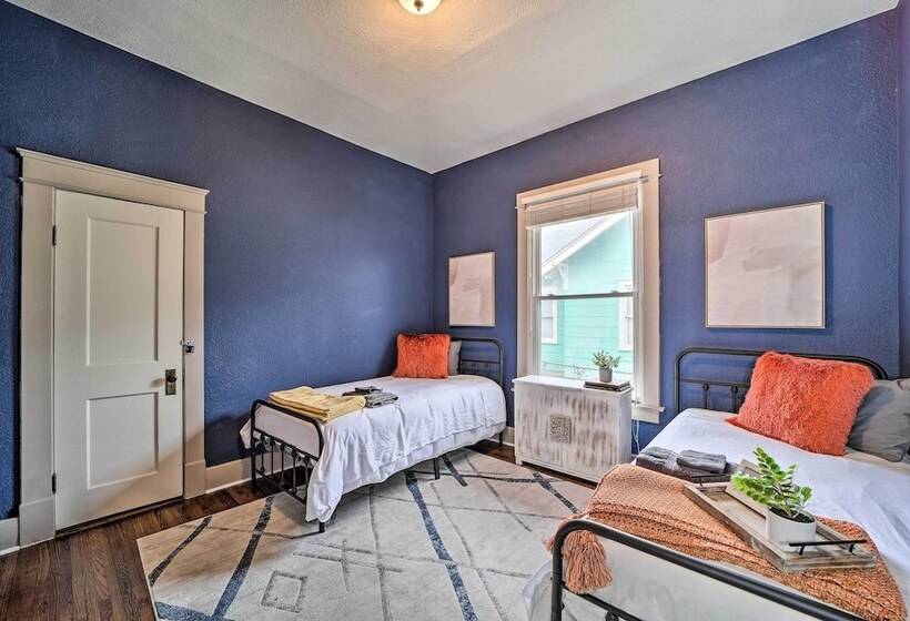 Pet Friendly Tulsa Home, 2 Mi To Downtown!