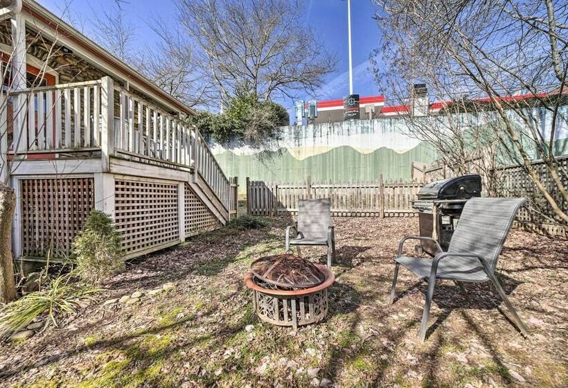 Quaint Home W/ Porch In Downtown Waynesville!