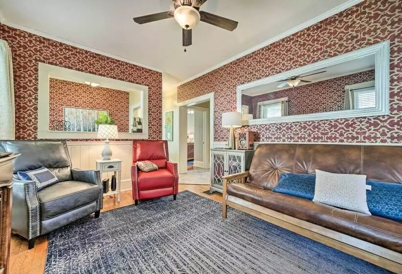 Quaint Home W/ Porch In Downtown Waynesville!