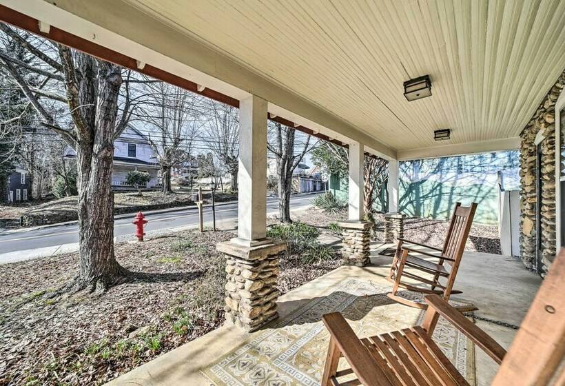 Quaint Home W/ Porch In Downtown Waynesville!