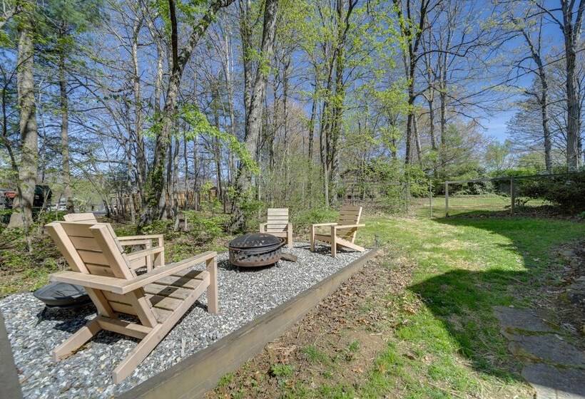 Restored Candler Log Cabin W/ Private Office!