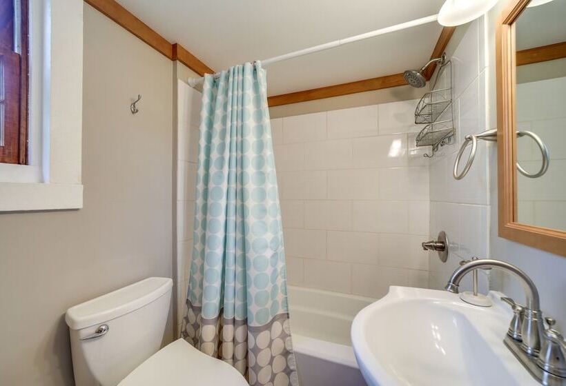 Restored Candler Log Cabin W/ Private Office!