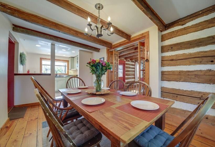 Restored Candler Log Cabin W/ Private Office!
