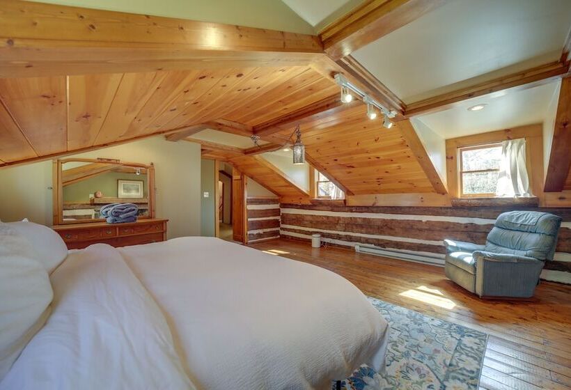Restored Candler Log Cabin W/ Private Office!