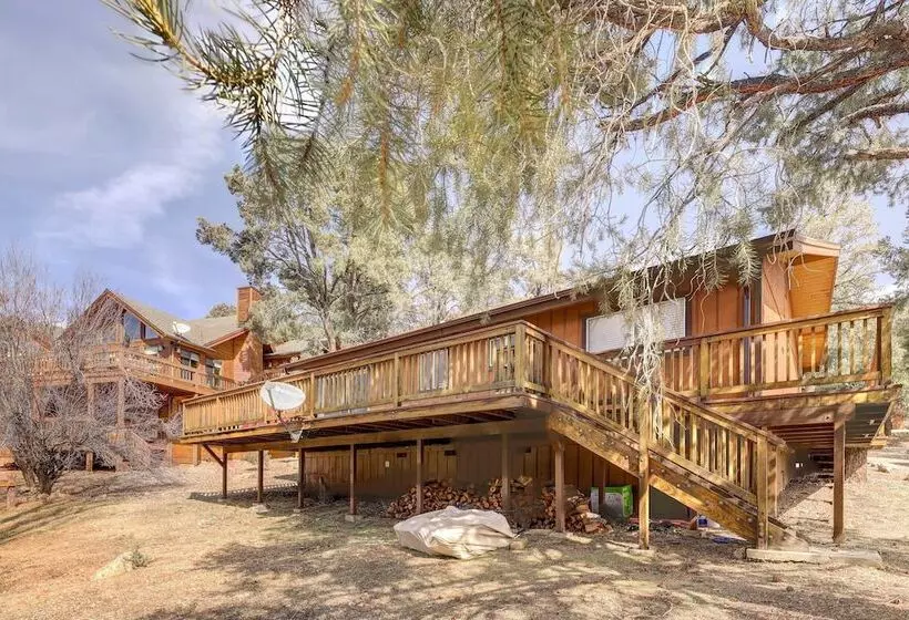 Scenic Cabin: Pine Mountain Club Community!