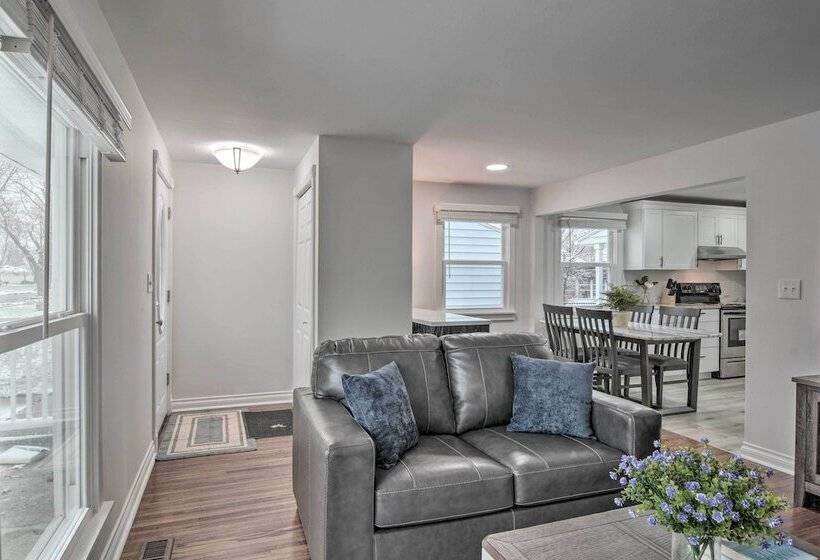 Serene Buffalo Dwelling W/ Backyard Bbq Patio