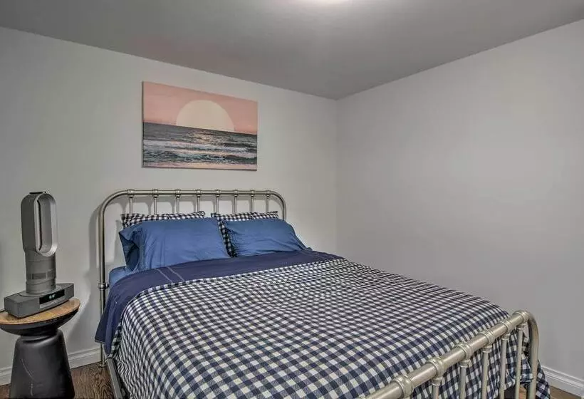 Serene Buffalo Dwelling W/ Backyard Bbq Patio