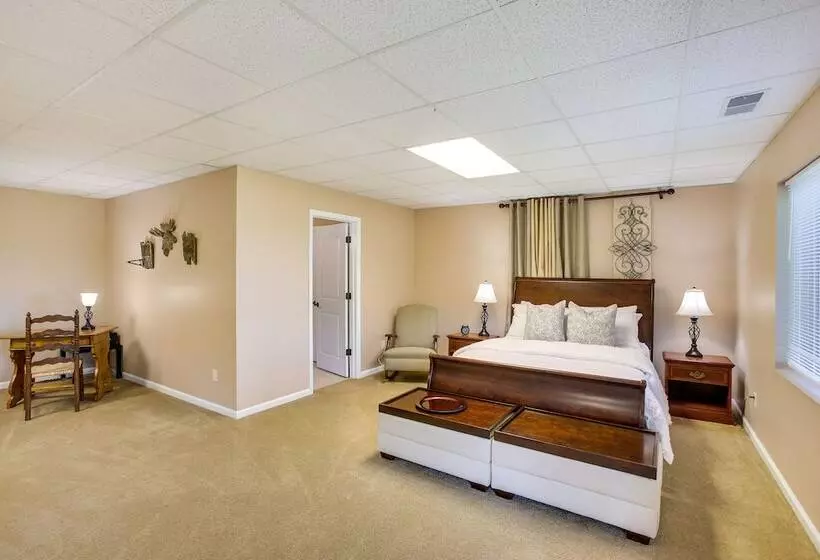 Serene Granville Home W/ Cumberland River Views!