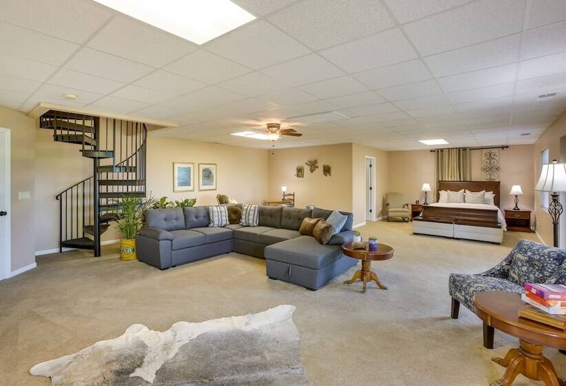 Serene Granville Home W/ Cumberland River Views!