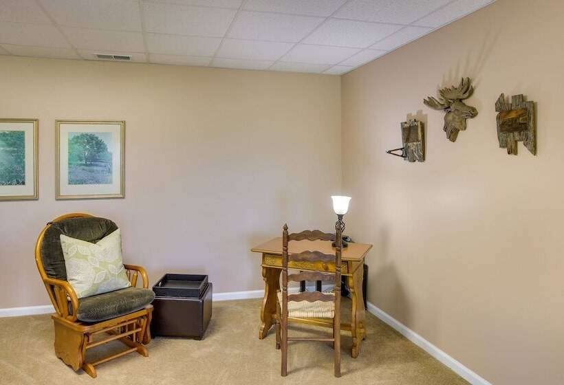 Serene Granville Home W/ Cumberland River Views!