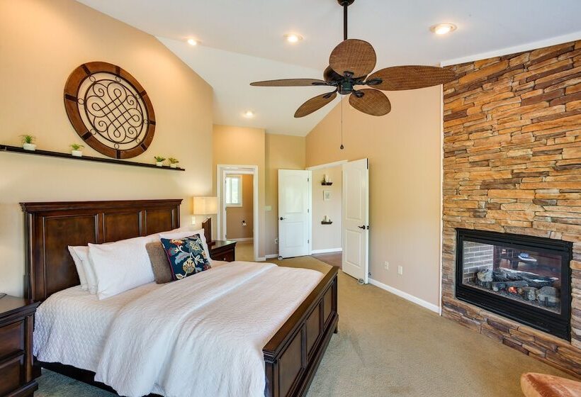 Serene Granville Home W/ Cumberland River Views!