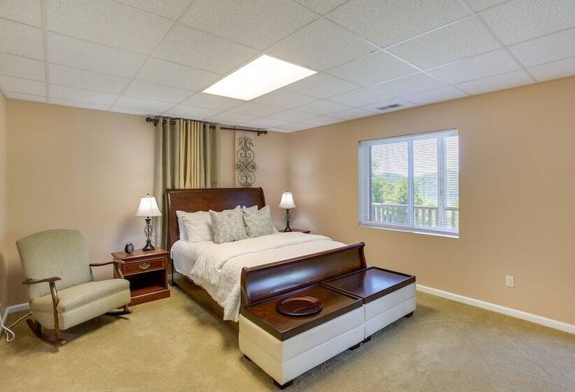 Serene Granville Home W/ Cumberland River Views!