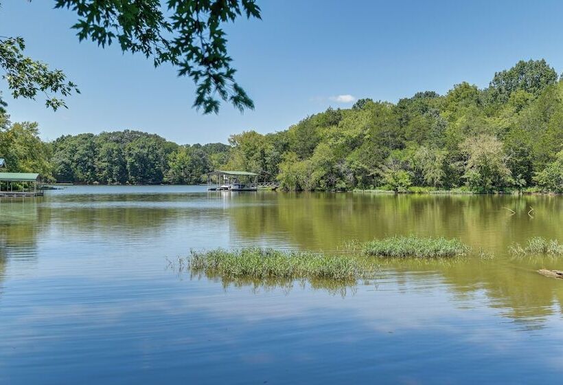 Lebanon Family Getaway W/ Pool, Bikes & Trails!