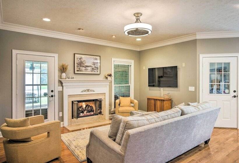 Lebanon Family Getaway W/ Pool, Bikes & Trails!