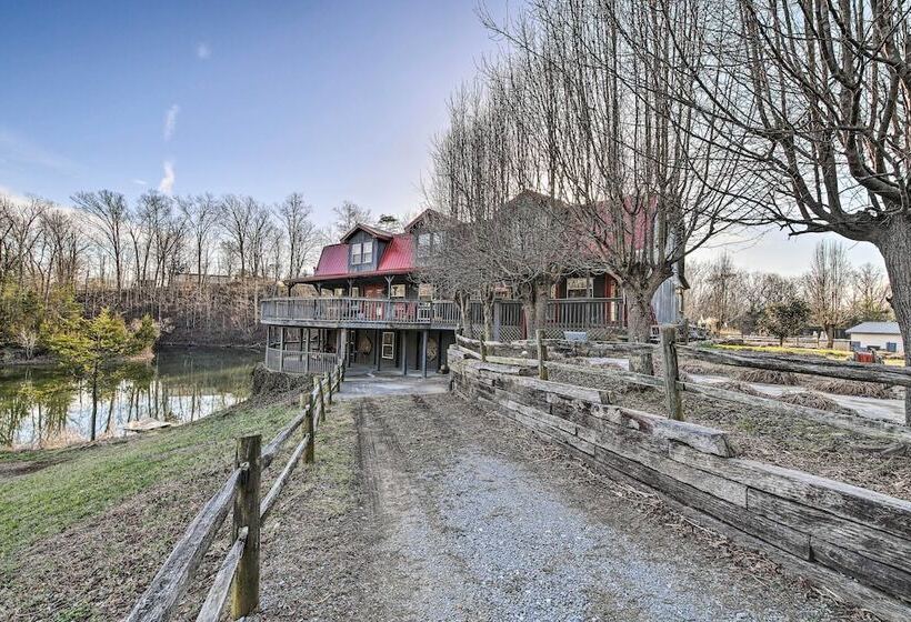 Strawberry Plains Cabin: Private Pond & Game Room!