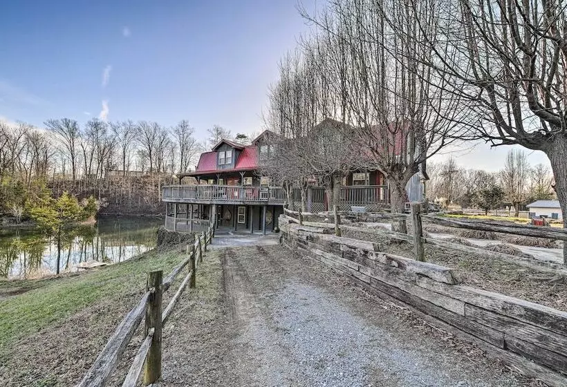 Strawberry Plains Cabin: Private Pond & Game Room!