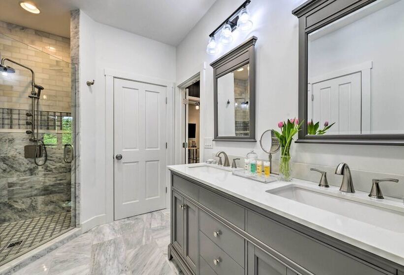 Cashiers Getaway W/ Decks & Golf Course Views