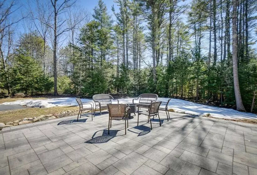 Stunning Wells Home W/ Fire Pit & Porch!