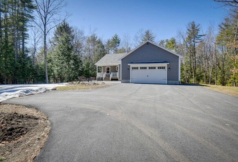 Stunning Wells Home W/ Fire Pit & Porch!