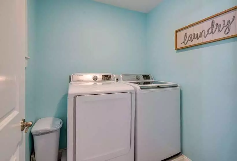 Stunning Wells Home W/ Fire Pit & Porch!