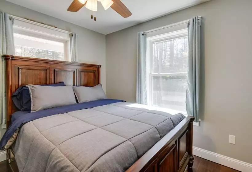 Stunning Wells Home W/ Fire Pit & Porch!