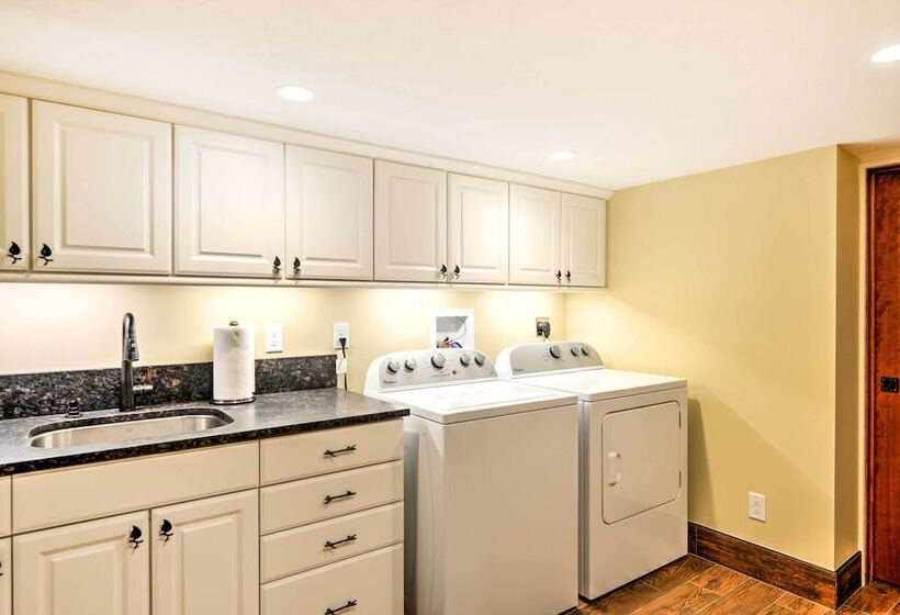 Sugar Berry Remodeled Laughlintown Craftsman Home!