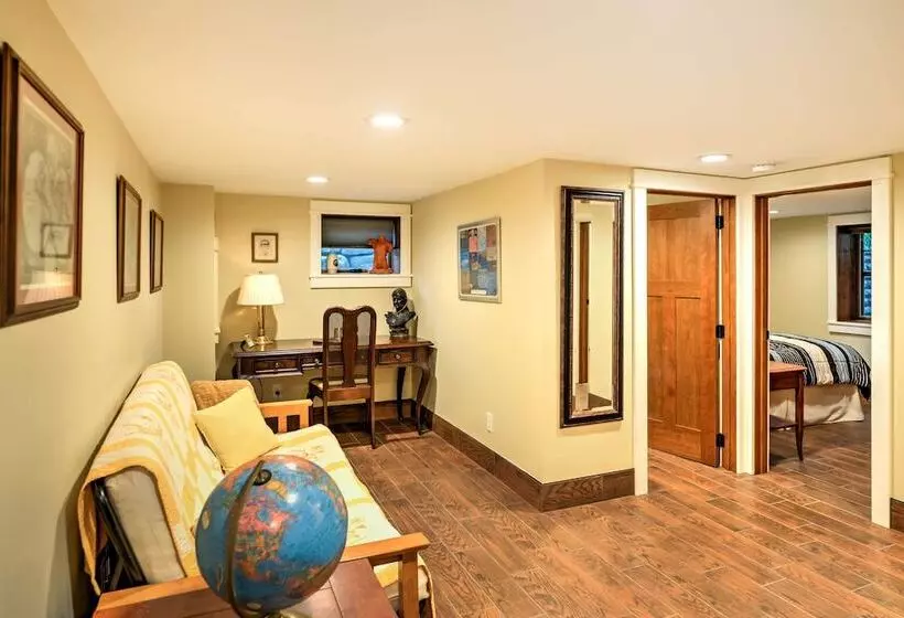 Sugar Berry Remodeled Laughlintown Craftsman Home!