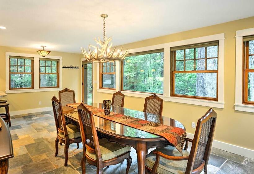 Sugar Berry Remodeled Laughlintown Craftsman Home!