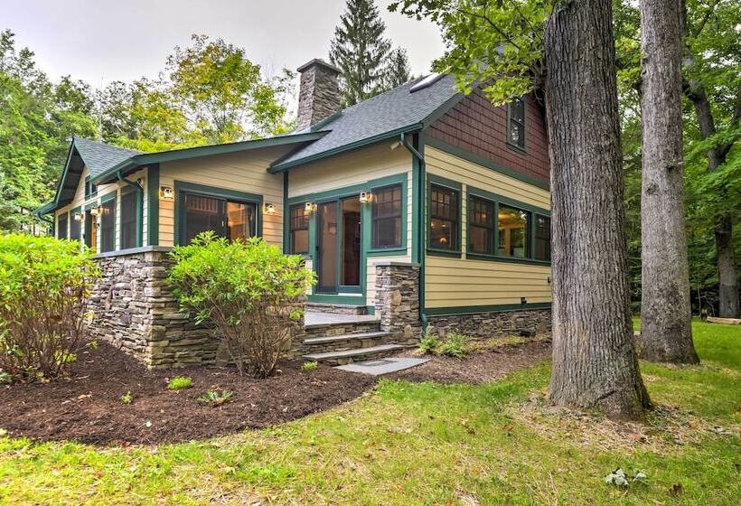 Sugar Berry Remodeled Laughlintown Craftsman Home!