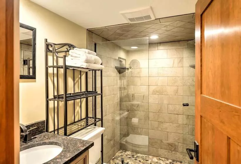 Sugar Berry Remodeled Laughlintown Craftsman Home!