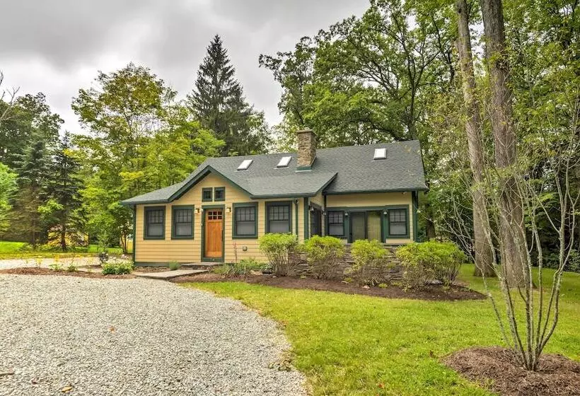 Sugar Berry Remodeled Laughlintown Craftsman Home!