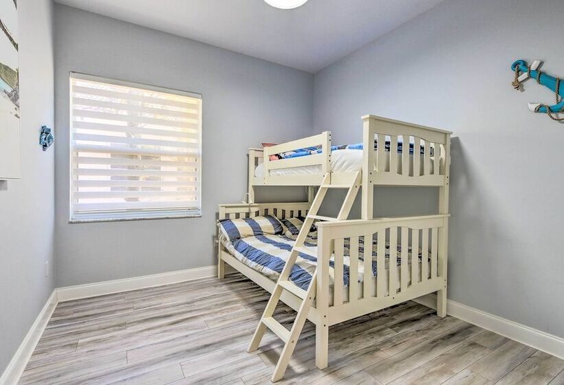 Sun Soaked Sarasota Oasis W/ Pool & Hot Tub!