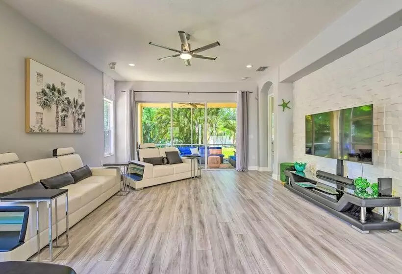 Sun Soaked Sarasota Oasis W/ Pool & Hot Tub!