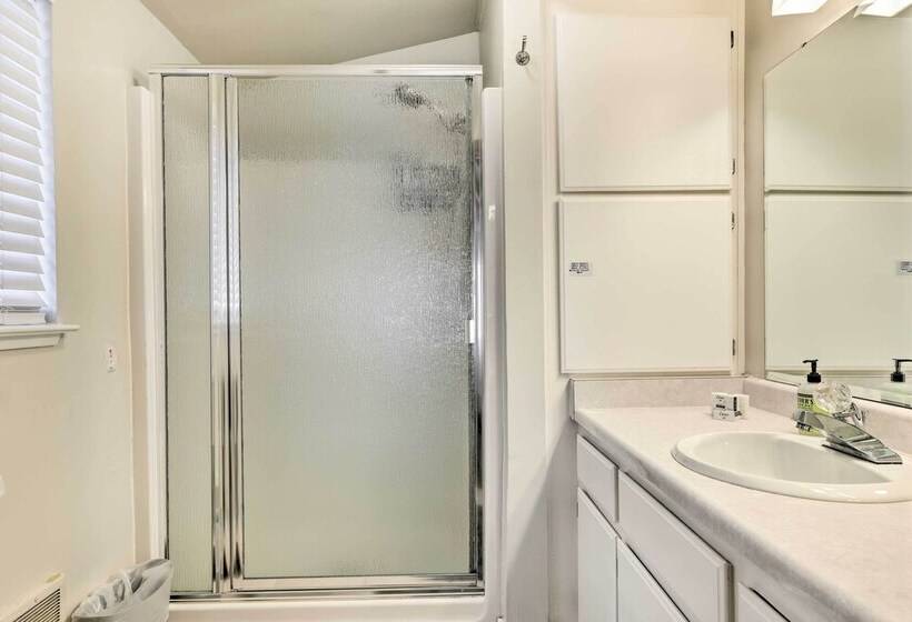 The Valley View: Pine Mountain Lake Cabin